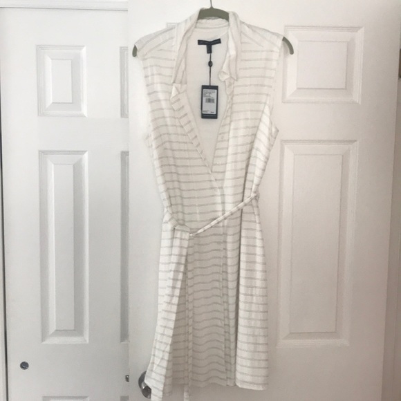 Adrianna Papell Dresses & Skirts - Adrianna Papell white shirtdress with belt